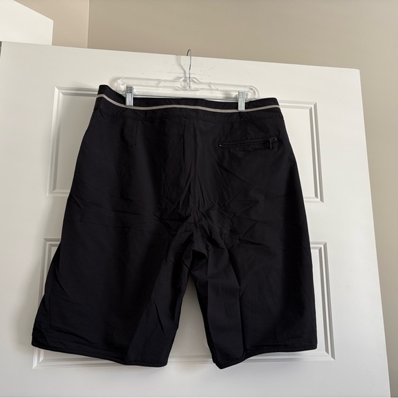 Men's Tommy Bahama Chill Tech Relax Boardshorts Board Shorts Black Size 38 - Picture 2 of 10